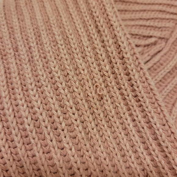 Over sized, pink, cropped, button up cardigan, old navy - Picture 2 of 3